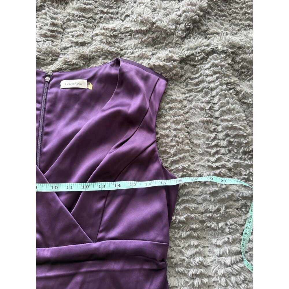 Calvin Klein Purple Sleeveless V-Neck Ruched Mini Sheath Dress 12 - Picture 6 of 8